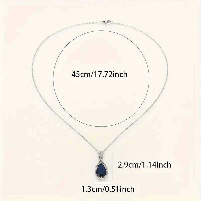 Collana con pendente a goccia blu zaffiro