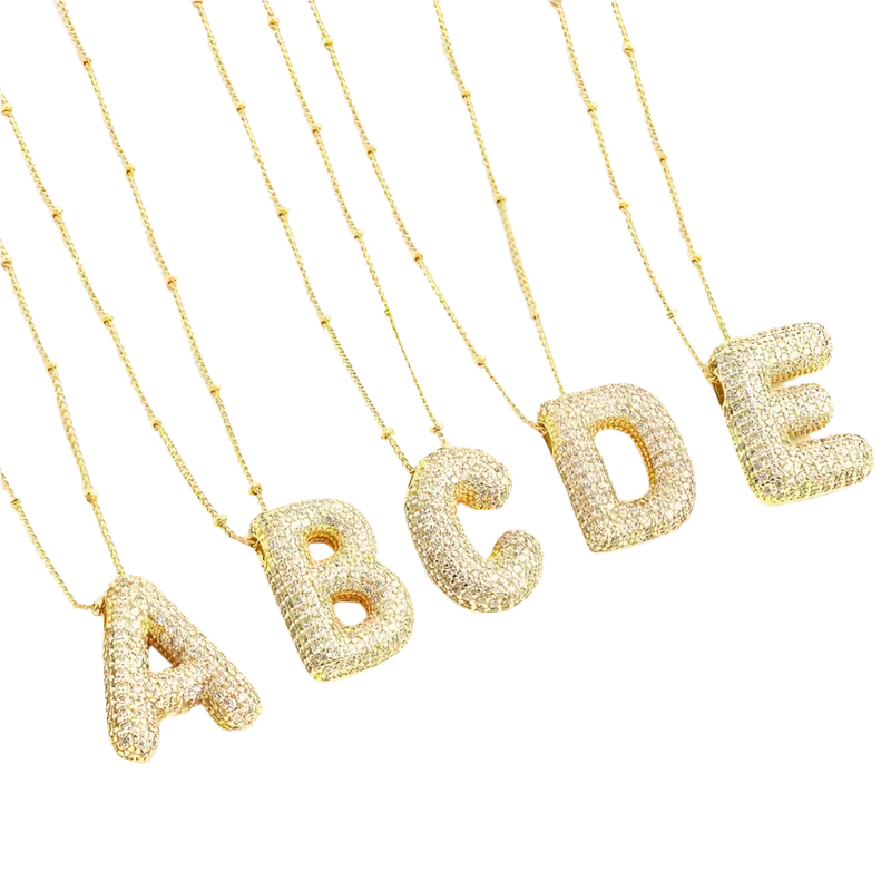 Collana con lettera iniziale Mjehurić | Oro
