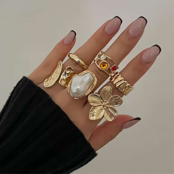 Set di 6 Anelli in Tonalità Oro con Perle Barocche
