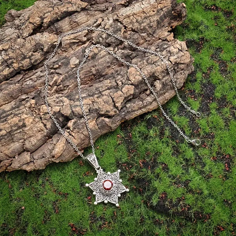 Collana Jessindra Carmalyth in Rubino - Tonalità Argento