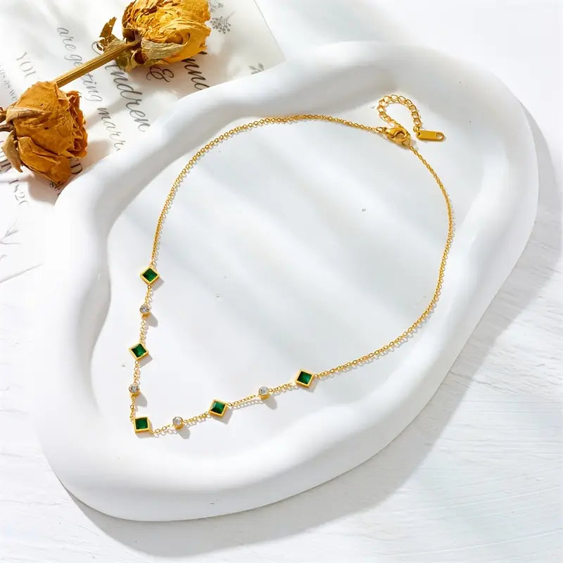 Collana in smeraldo Amelisse Glenwyn | Colore oro