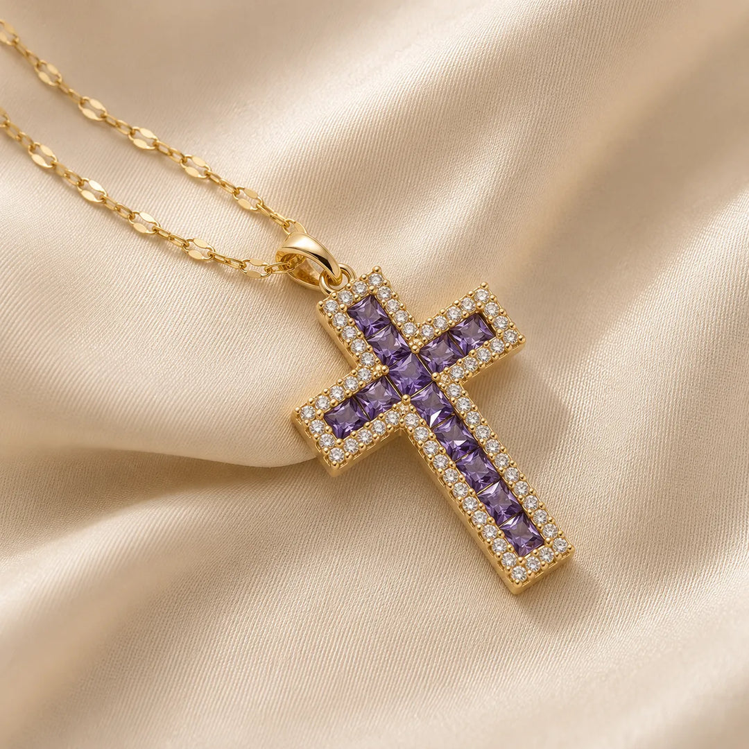 Collana minimalista con pendente a croce