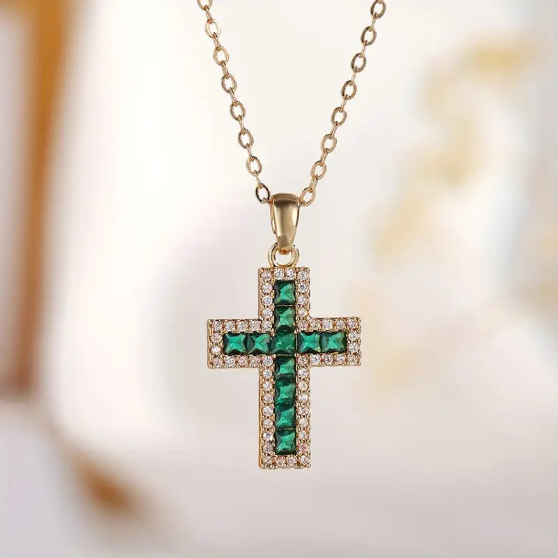 Collana con Pendente a Croce Solene con Smeraldo | Oro