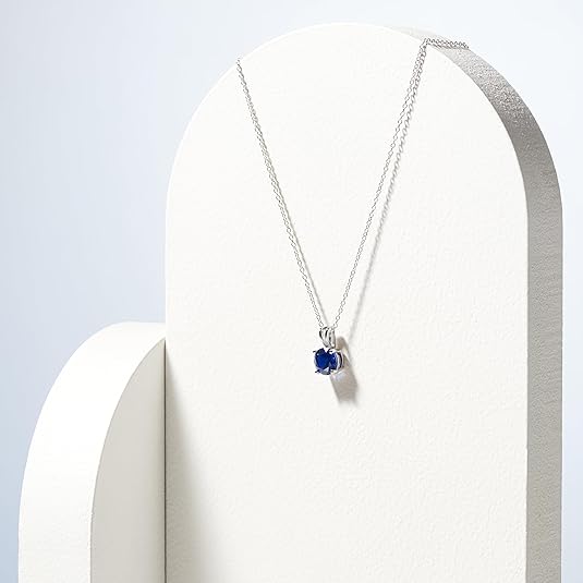 Collana con Zaffiro a Taglio Rotondo | Tonalità Argento