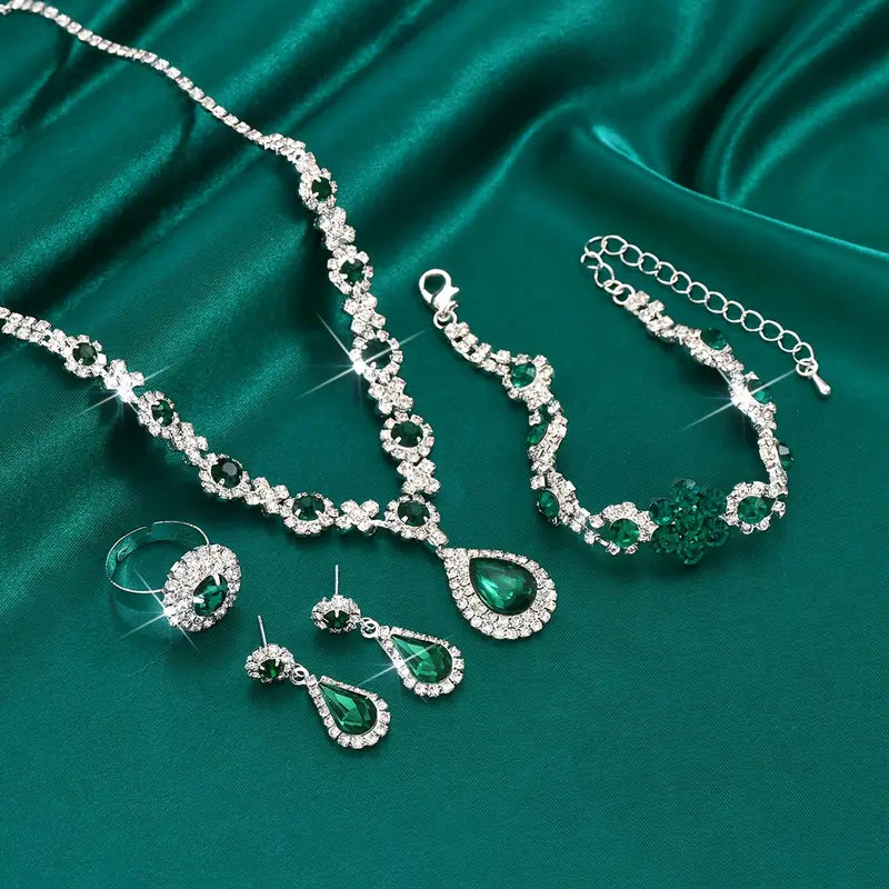 Set di Gioielli Adriana Lysandre in Smeraldo | Tonalità Argento