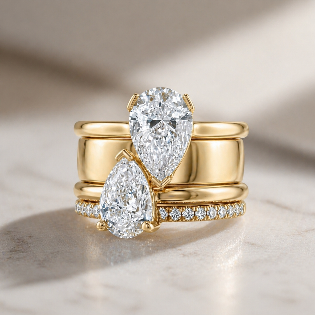 Anello Vintage con Cristalli di Zirconia Doppio Pendenti