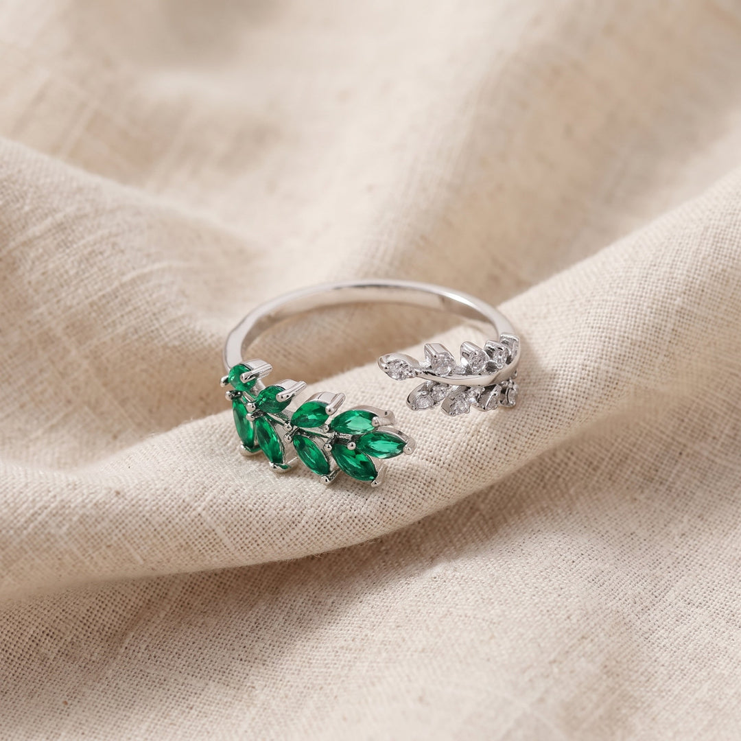 Anello Vivara Lyselle in smeraldo | Tonalità argento