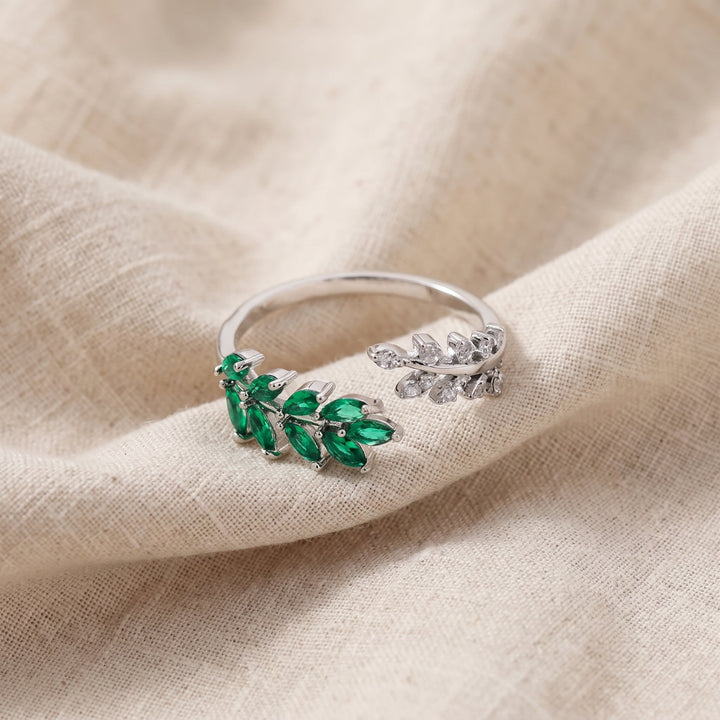 Anello Vivara Lyselle in smeraldo | Tonalità argento