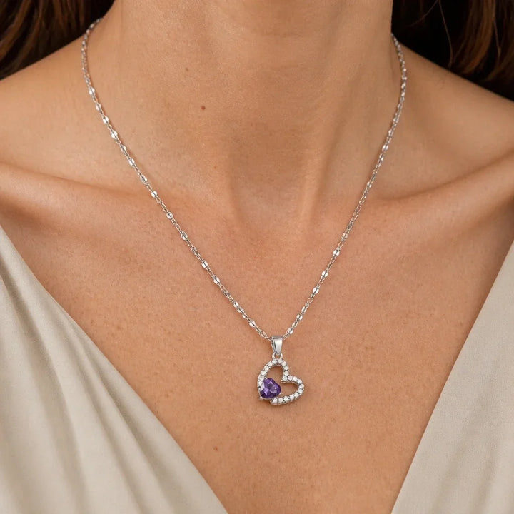 Collana con pendente a forma di cuore in zircone