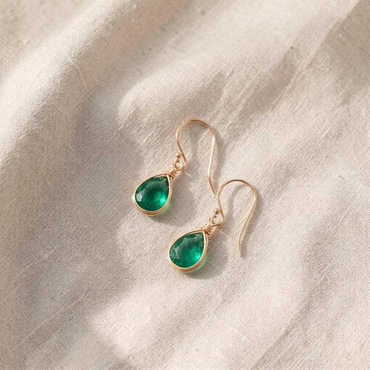 Orecchini in smeraldo Colette Dufray | Tonalità oro