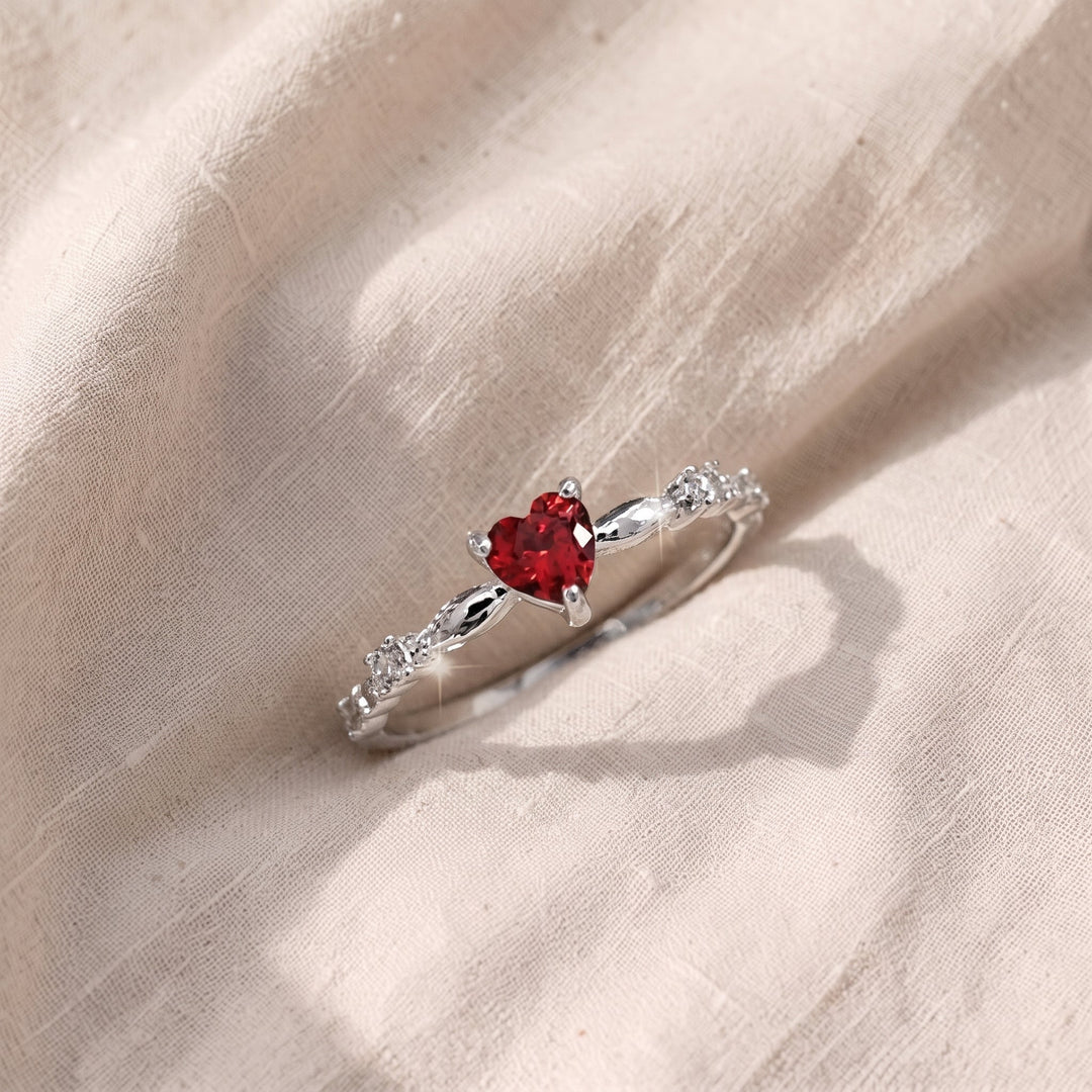 Anello Coralyn Amoura Ruby - Tonalità Argento