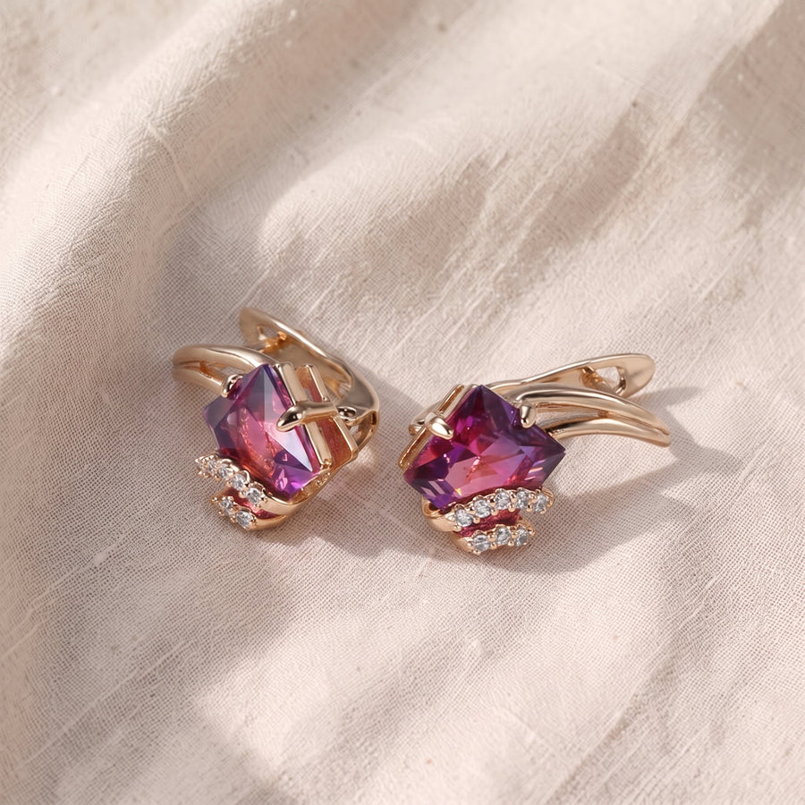 Orecchini quadrati oro rosa rosso rubino con contorno