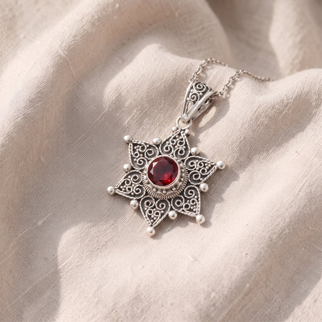 Collana Jessindra Carmalyth in Rubino - Tonalità Argento