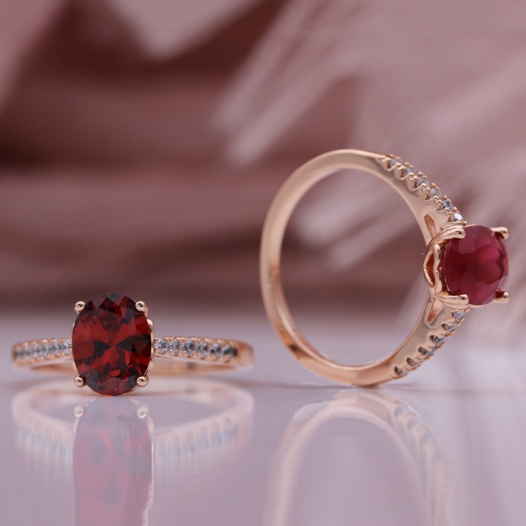 Anello con moissanite a taglio cuscino