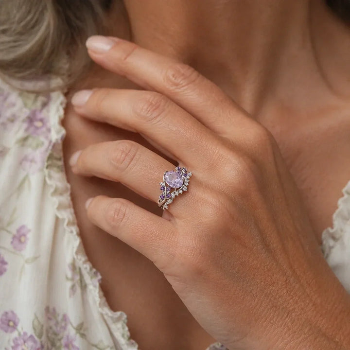 Anello in argento con taglio ovale