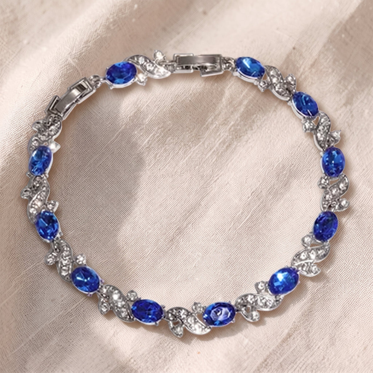 Bracciale Giada Serafina argentato con pietre blu