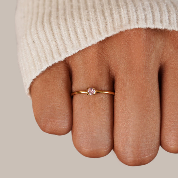 Anelli con Pietra Nascente in Oro Rosa con Rubino