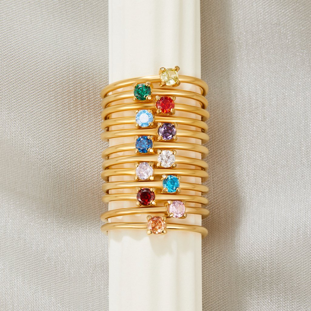 Anelli con Pietra Nascente in Oro Rosa con Rubino