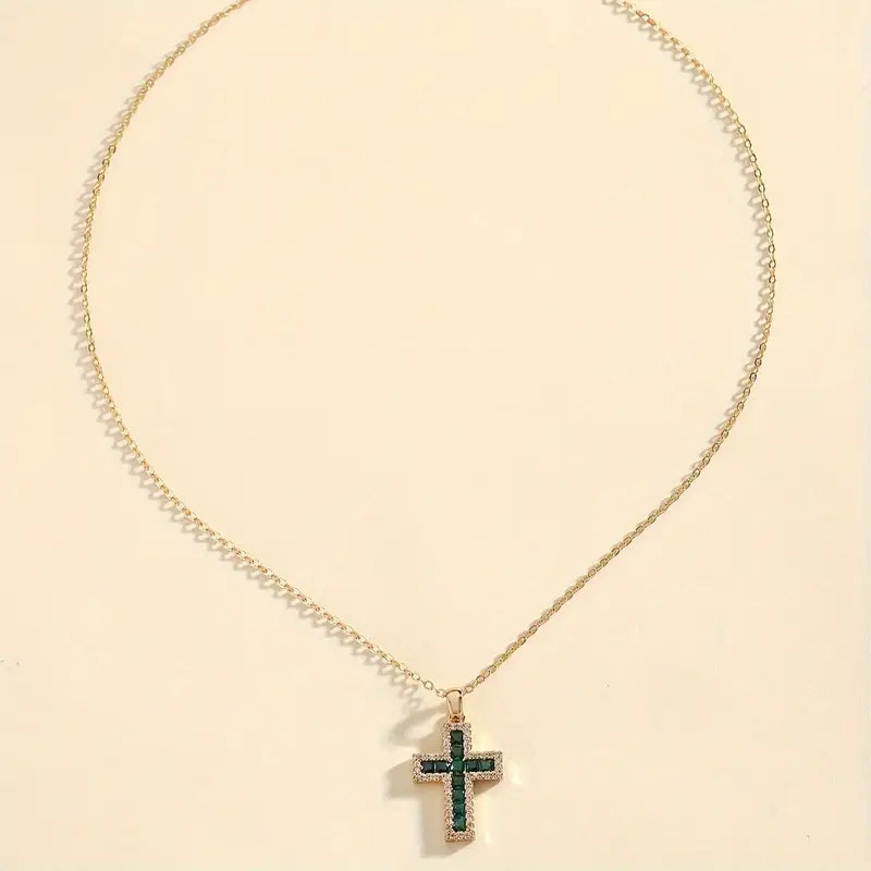 Collana con Pendente a Croce Solene con Smeraldo | Oro