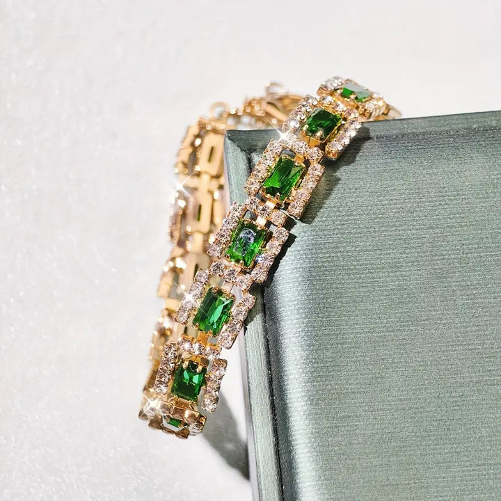 Bracciale dorato sgargiante verde smeraldo