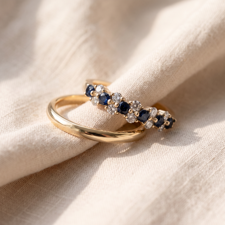 Anello Vintage Elegante con Cristalli Zirconia