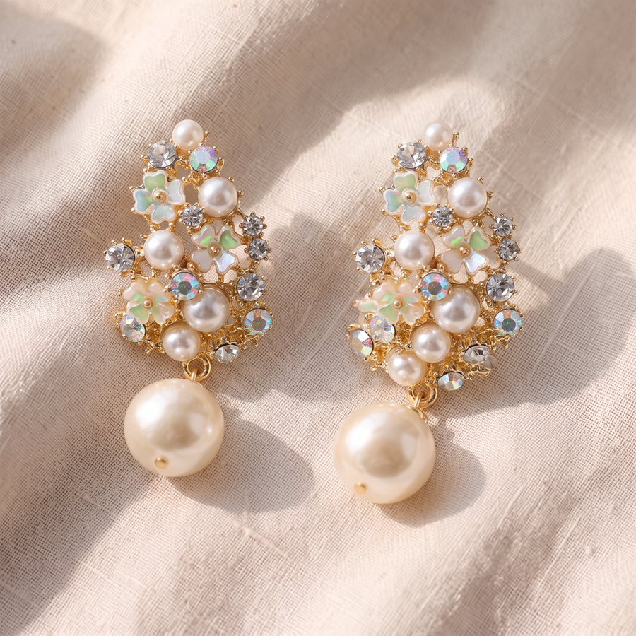 Orecchini fiore dorati con perla