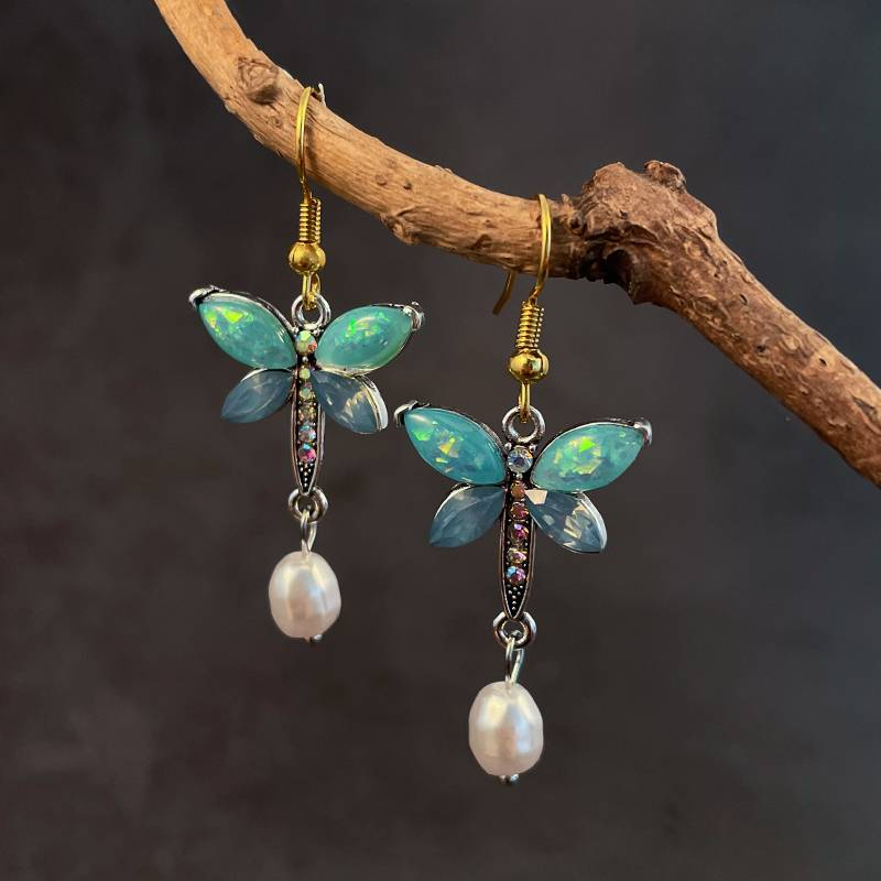 Orecchini a Farfalla in Opale Verde Vintage con Perle