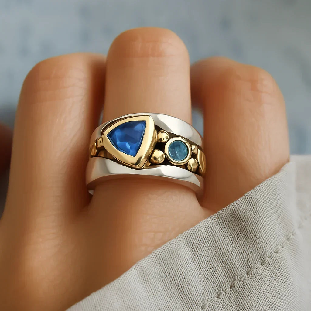Anello boho con zirconi blu