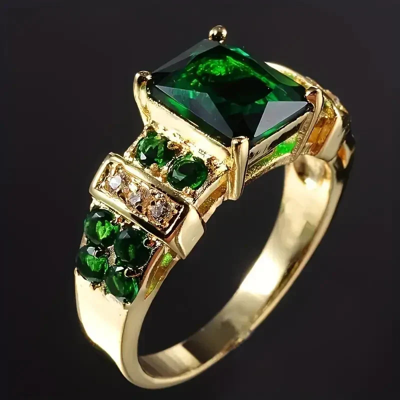 Anello Squisito con Pietra Verde Smeraldo | Colore Oro
