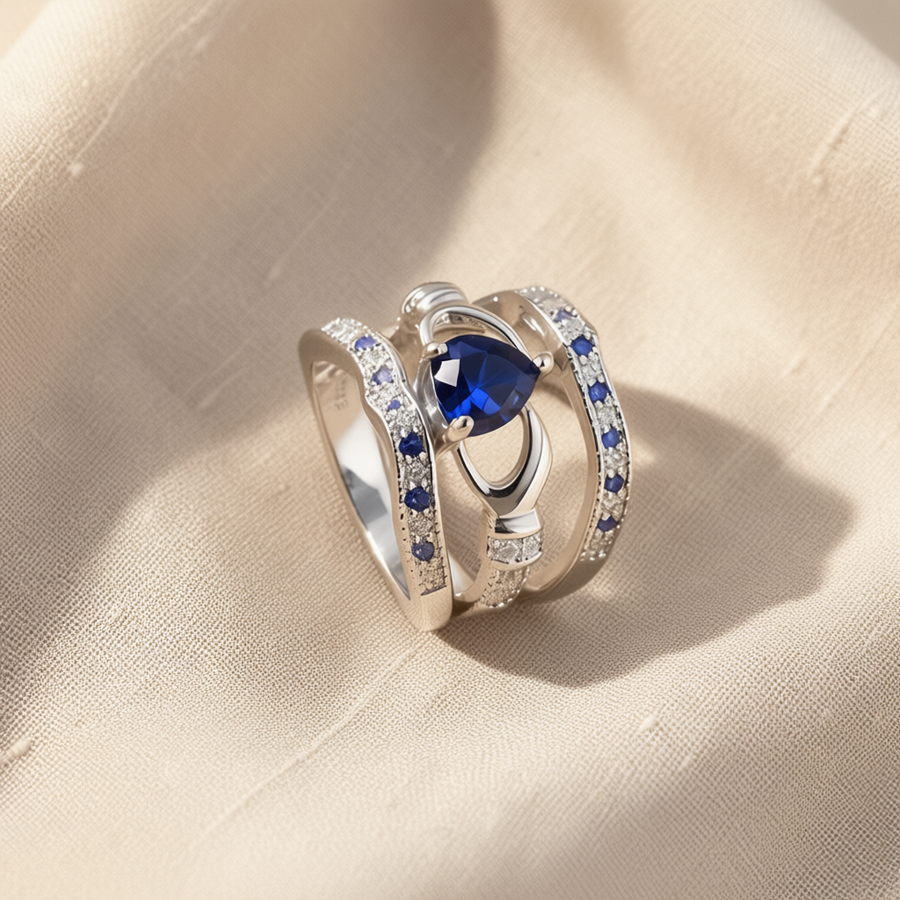 Anello reale con pietra blu zaffiro