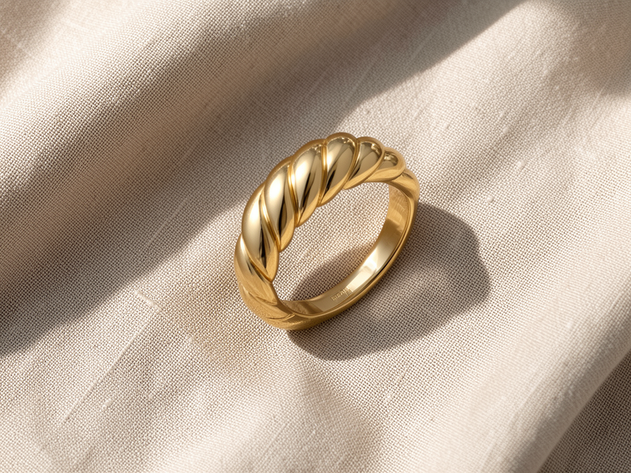 Anello croissant dorato