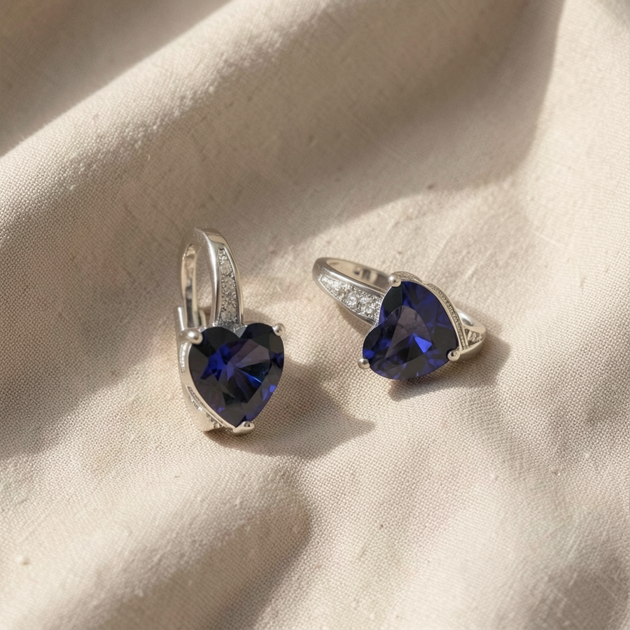 Orecchini celesti argentati con pietra blu zaffiro