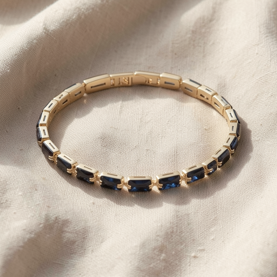 Bracciale argentato con pietra blu zaffiro