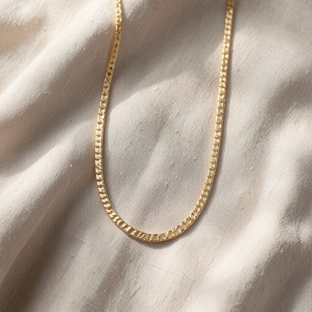 Collana a catena piatta dorata