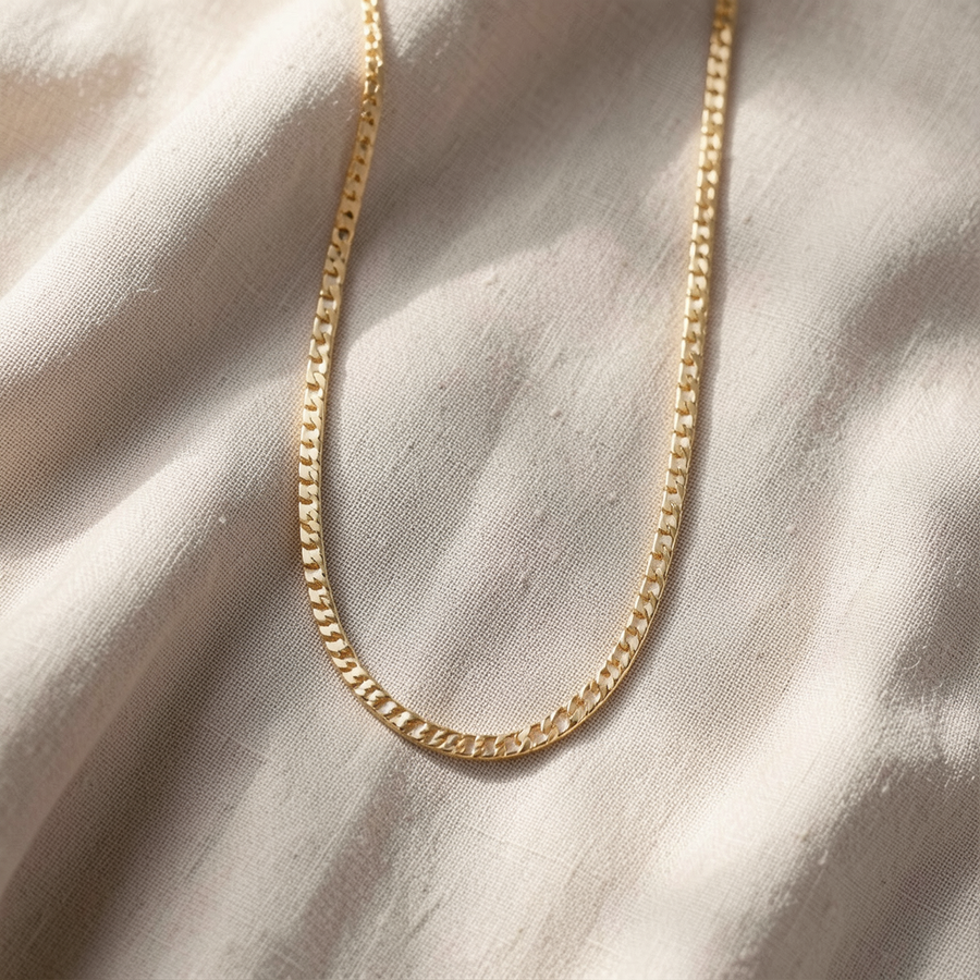 Collana a catena piatta dorata
